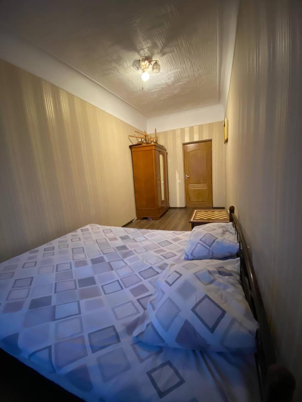 Apartamento 3Х Комнатные Аппартаменты В Центре Жд Вокзал Poltava Exterior foto